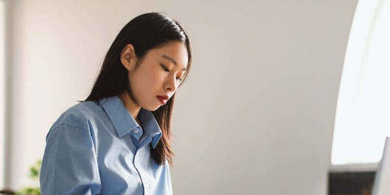 Kvinna inom it och tech tillbaka på jobbet efter föräldraledighet